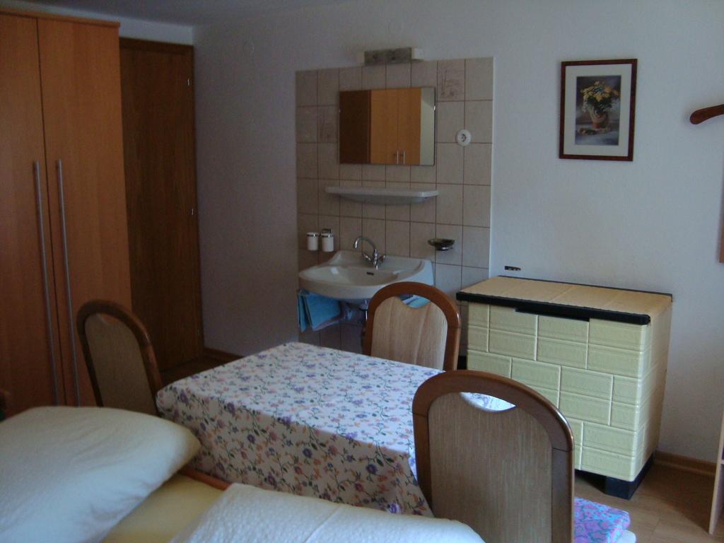 Haus Wechner Hotell Kappl  Rom bilde
